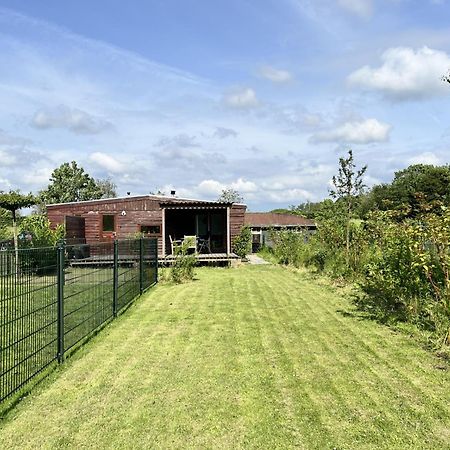 Vrijstaand Chalet Met Veel Buitenruimte En Veranda Zuid-Scharwoude Esterno foto