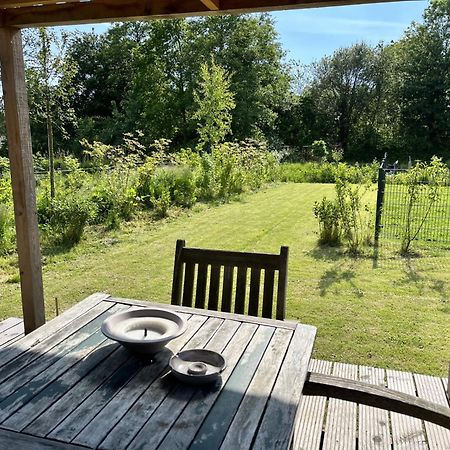 Vrijstaand Chalet Met Veel Buitenruimte En Veranda Zuid-Scharwoude Esterno foto