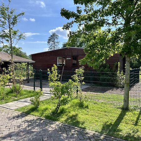 Vrijstaand Chalet Met Veel Buitenruimte En Veranda Zuid-Scharwoude Esterno foto