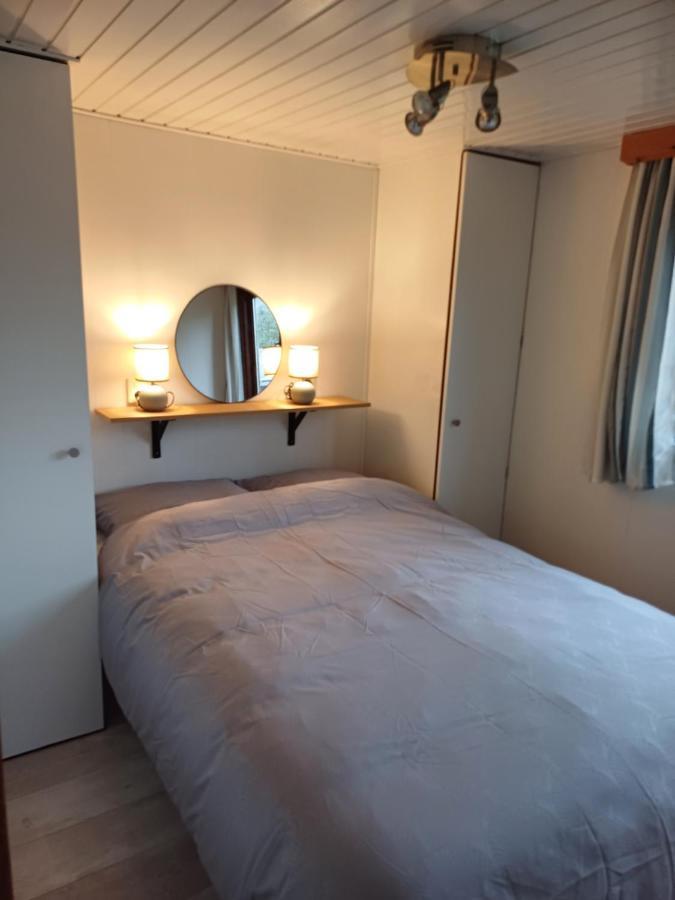 Vrijstaand Chalet Met Veel Buitenruimte En Veranda Zuid-Scharwoude Esterno foto