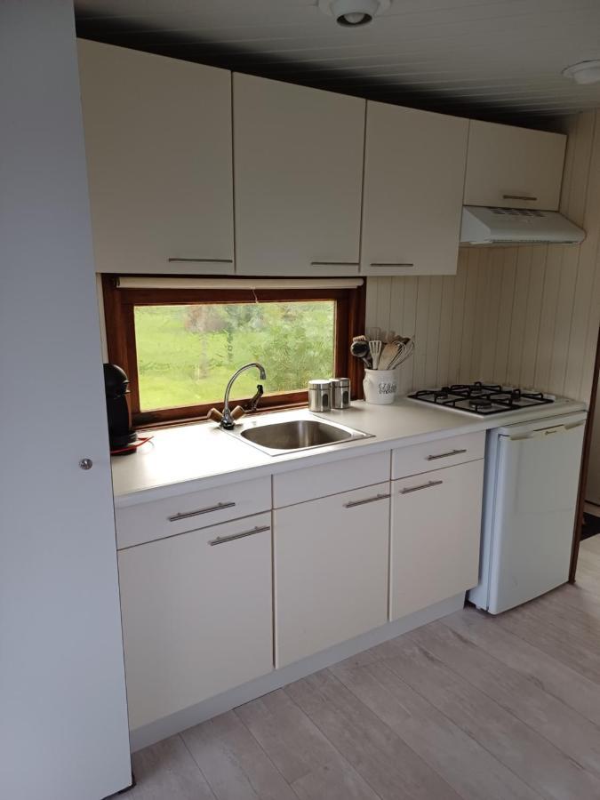 Vrijstaand Chalet Met Veel Buitenruimte En Veranda Zuid-Scharwoude Esterno foto