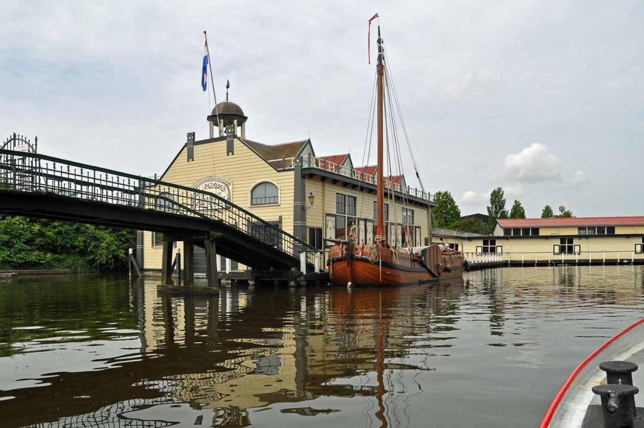 Vrijstaand Chalet Met Veel Buitenruimte En Veranda Zuid-Scharwoude Esterno foto