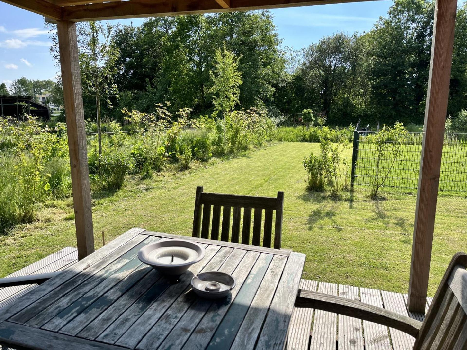 Vrijstaand Chalet Met Veel Buitenruimte En Veranda Zuid-Scharwoude Esterno foto